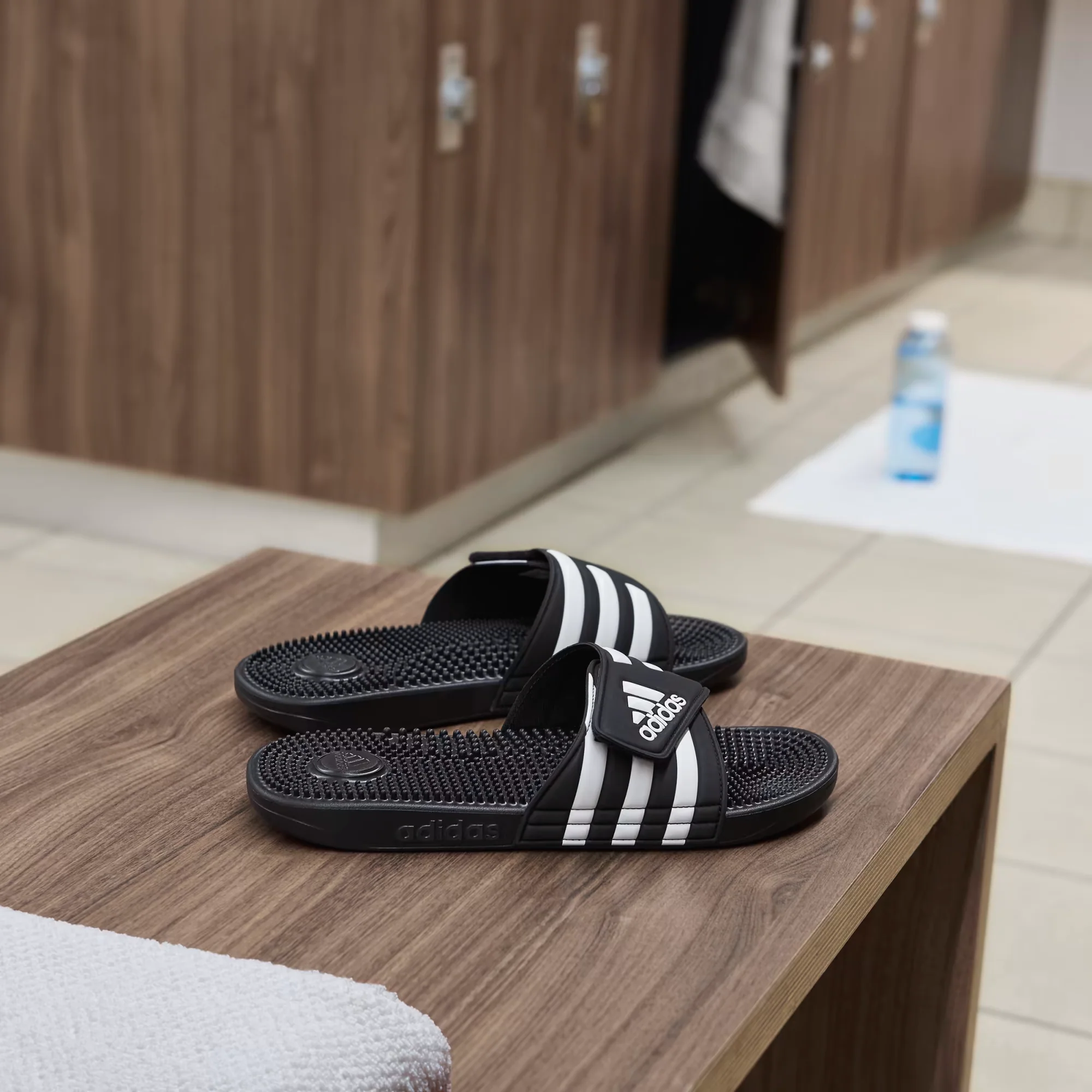 Adissage Slide - Image 9