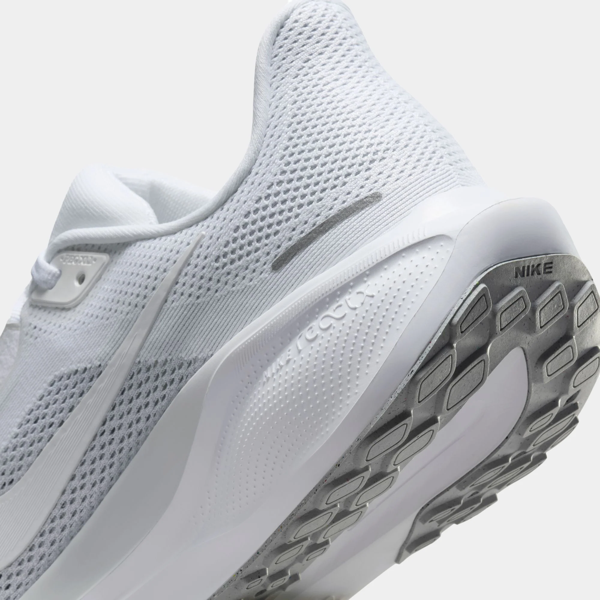 Air Zoom Pegasus 41 - Image 22