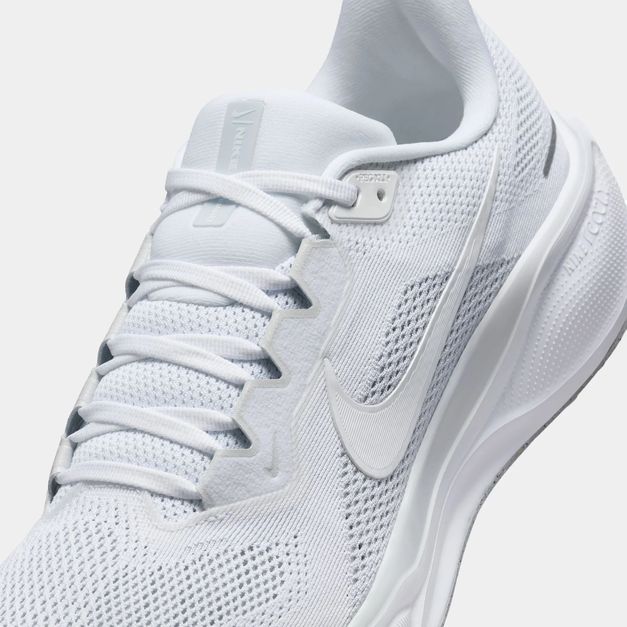 Air Zoom Pegasus 41 - Image 23