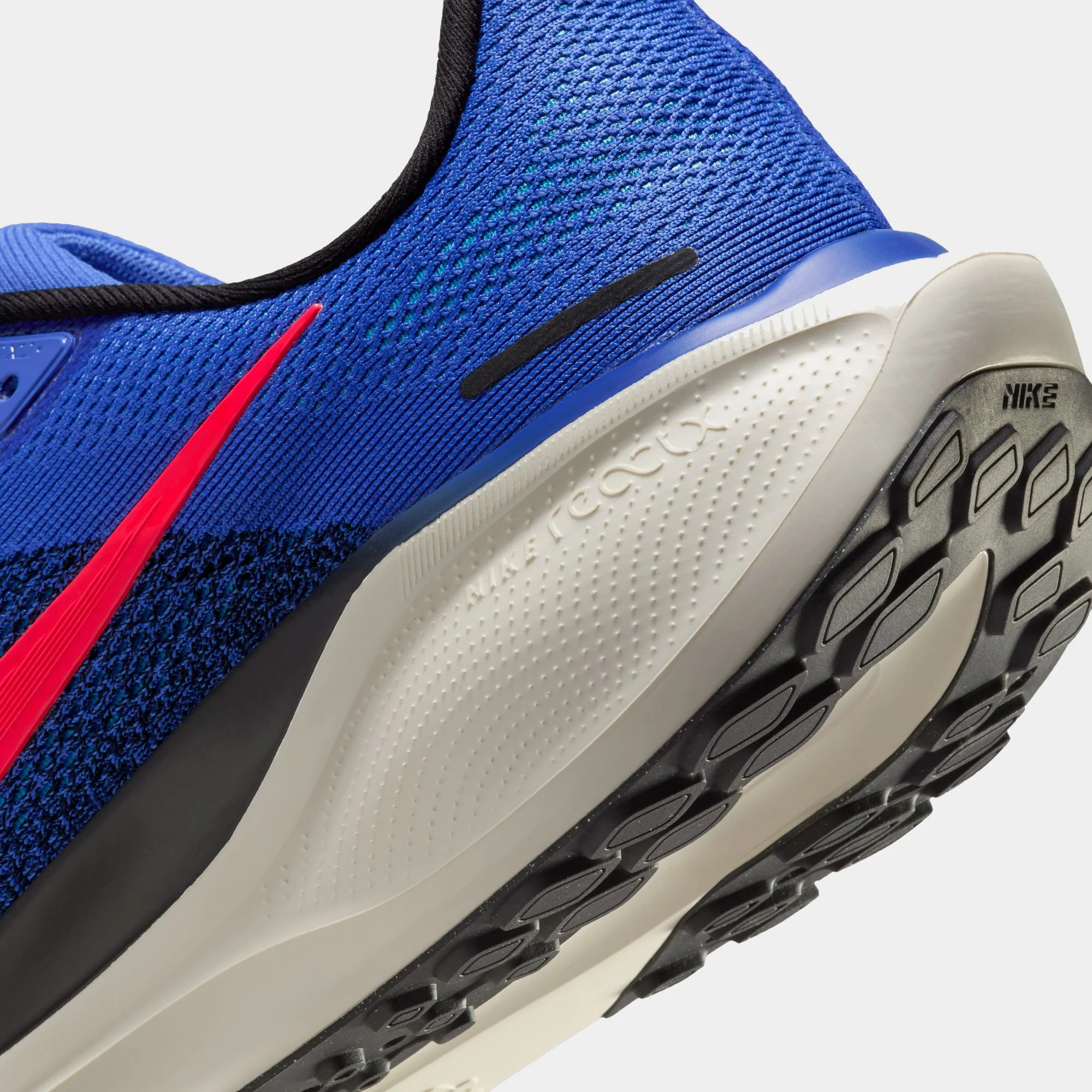Air Zoom Pegasus 41 - Image 30