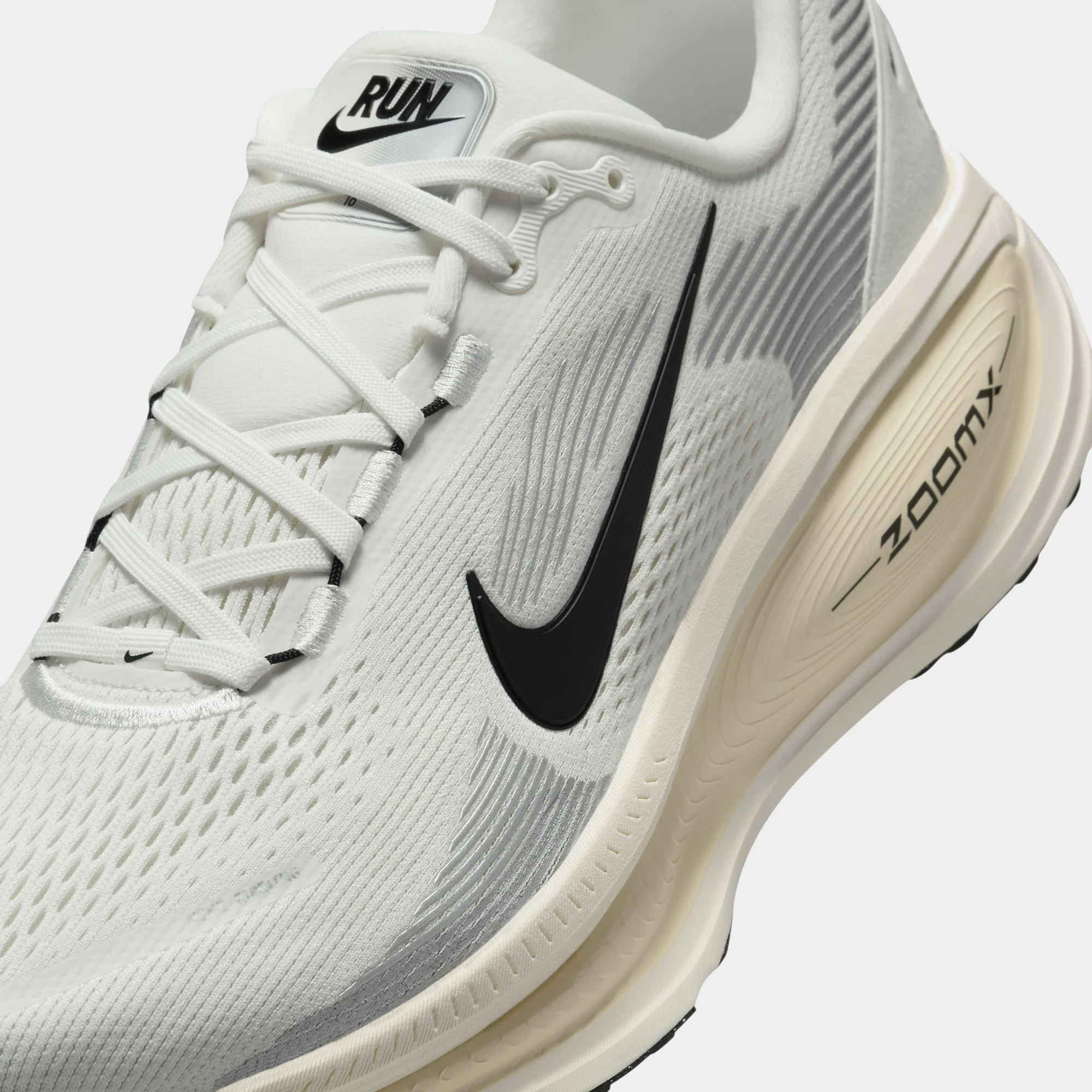 Air Zoom Vomero 18 - Image 43