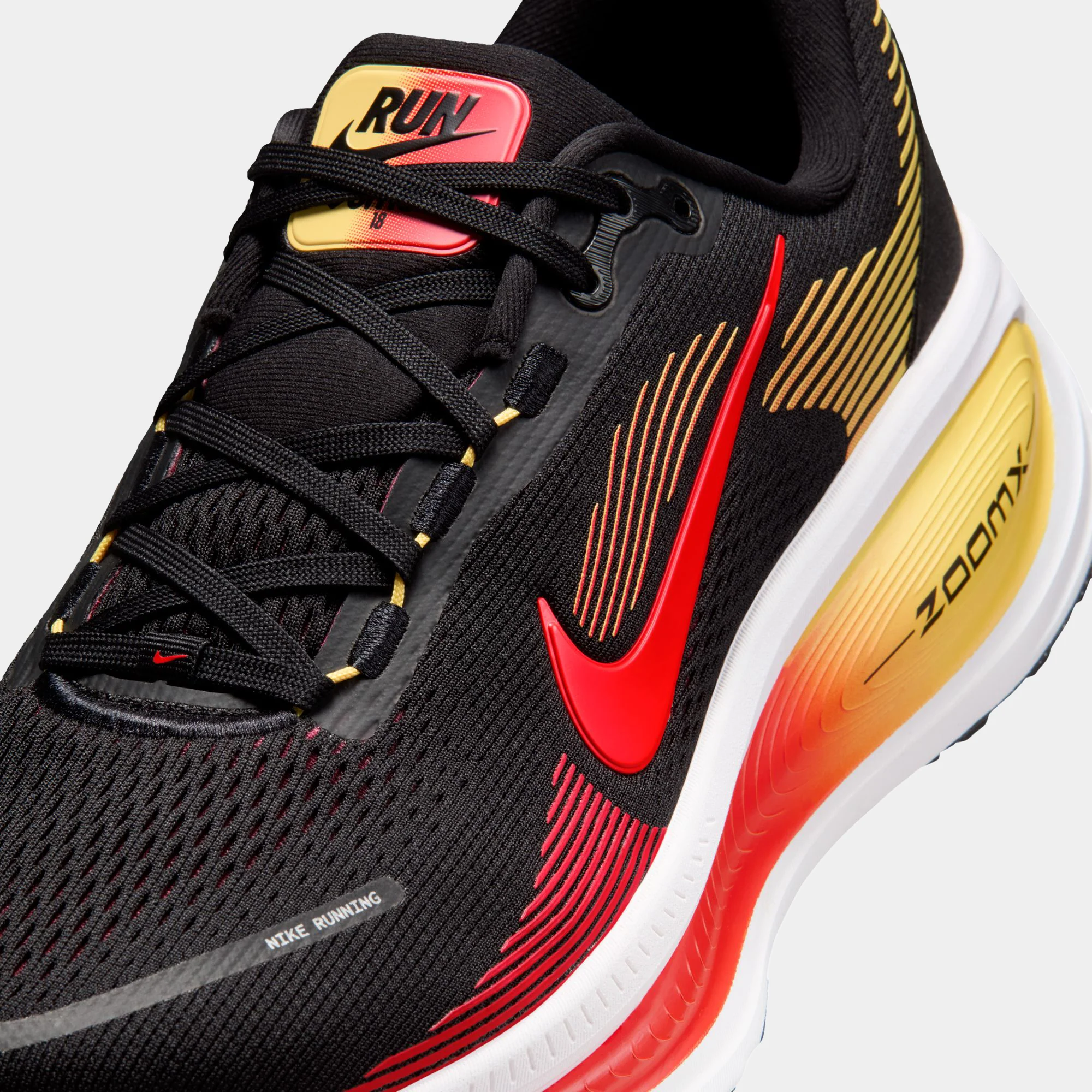 Air Zoom Vomero 18 - Image 57