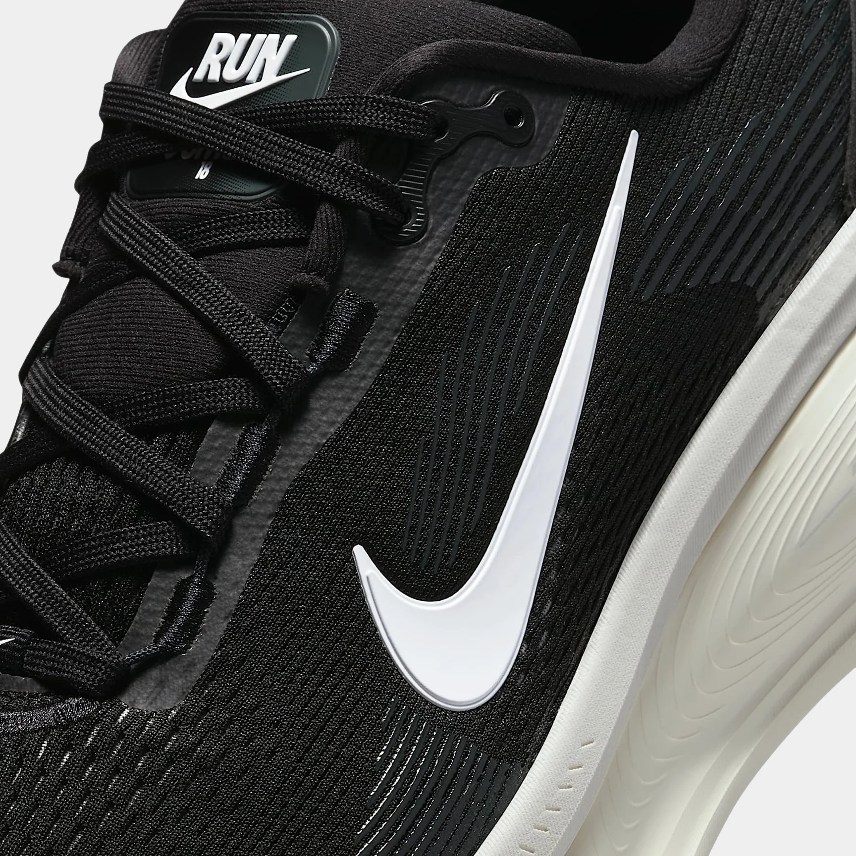 Air Zoom Vomero 18 - Image 6