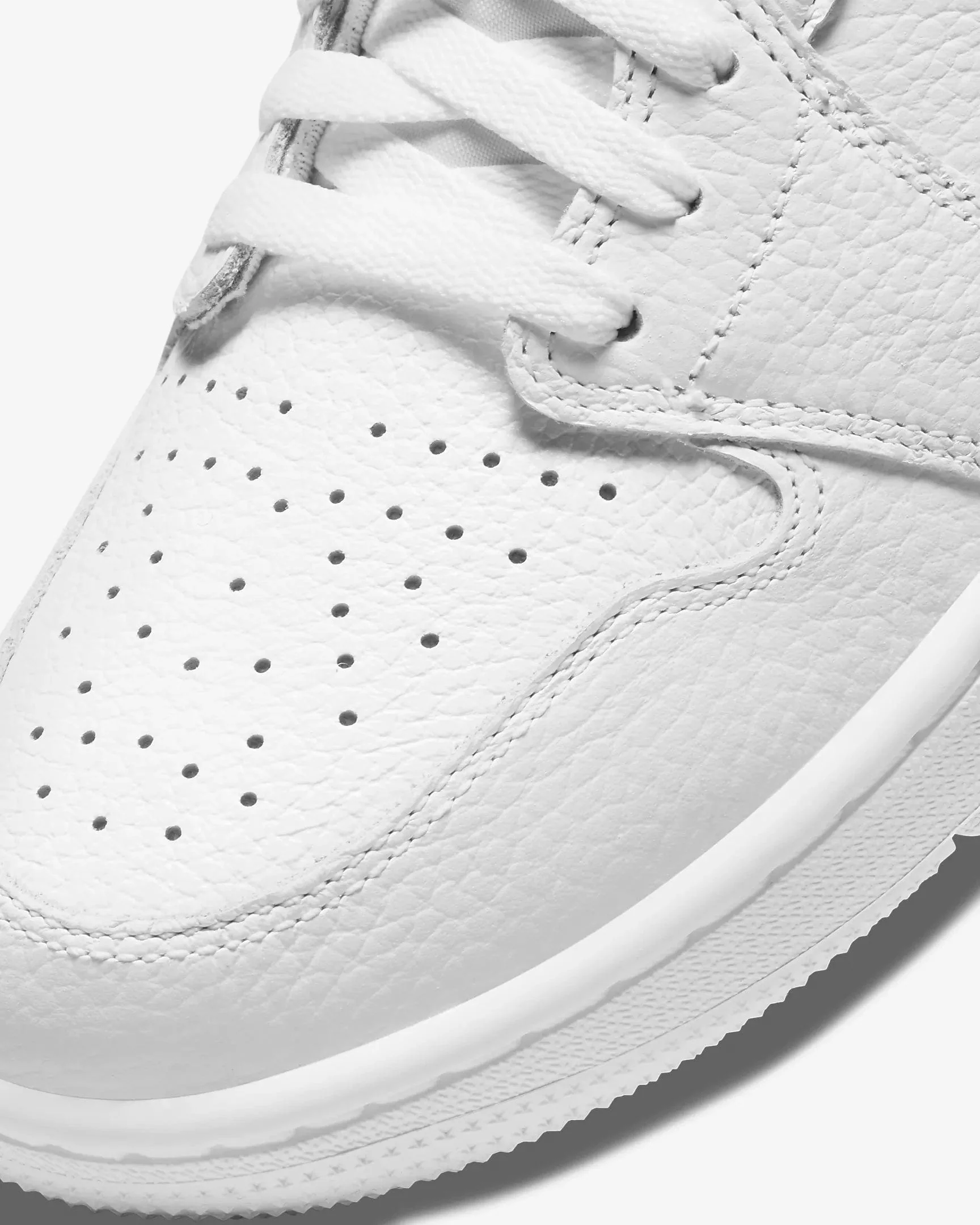 Air Jordan 1 Low G - Image 40