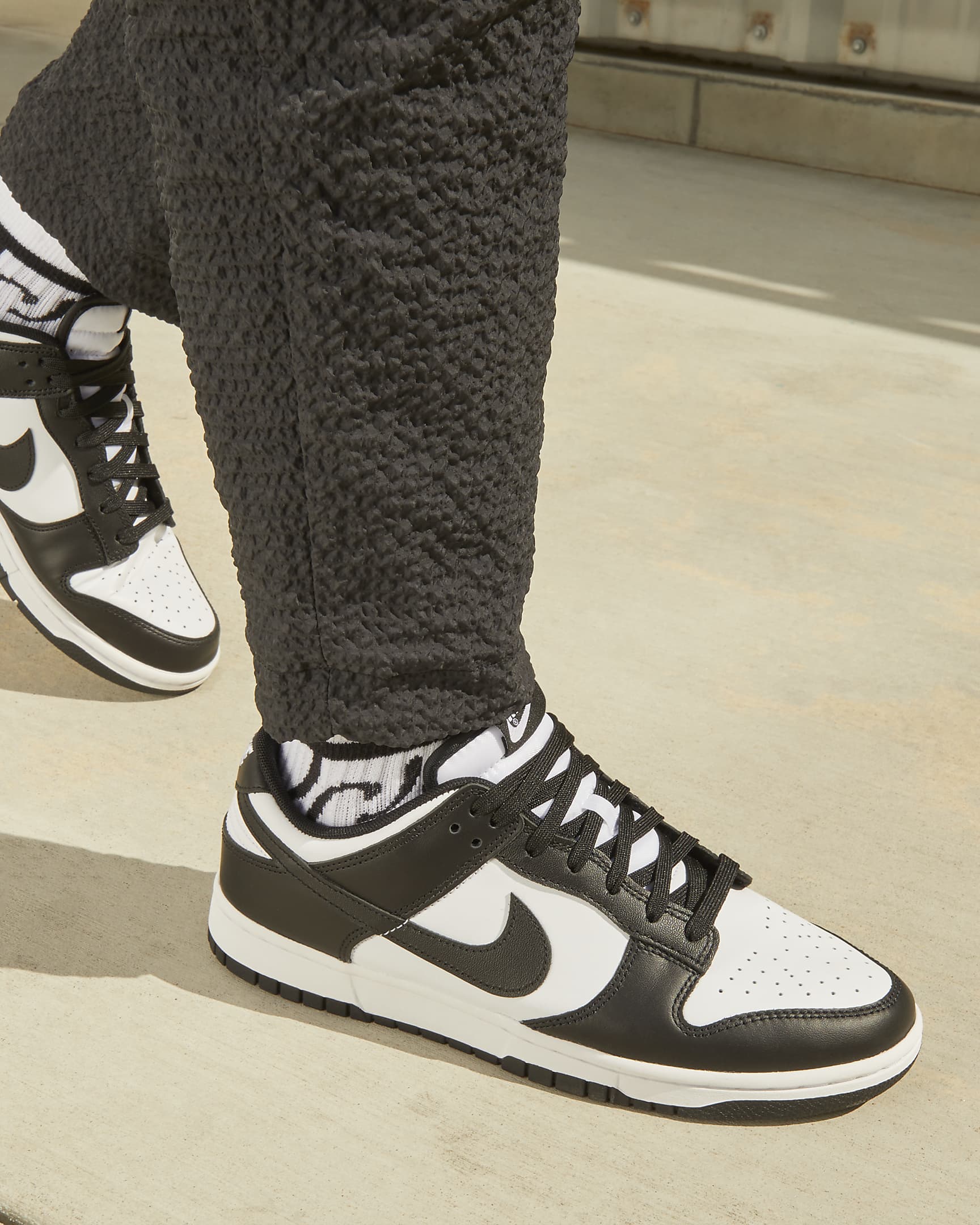 Dunk Low Retro - Image 22