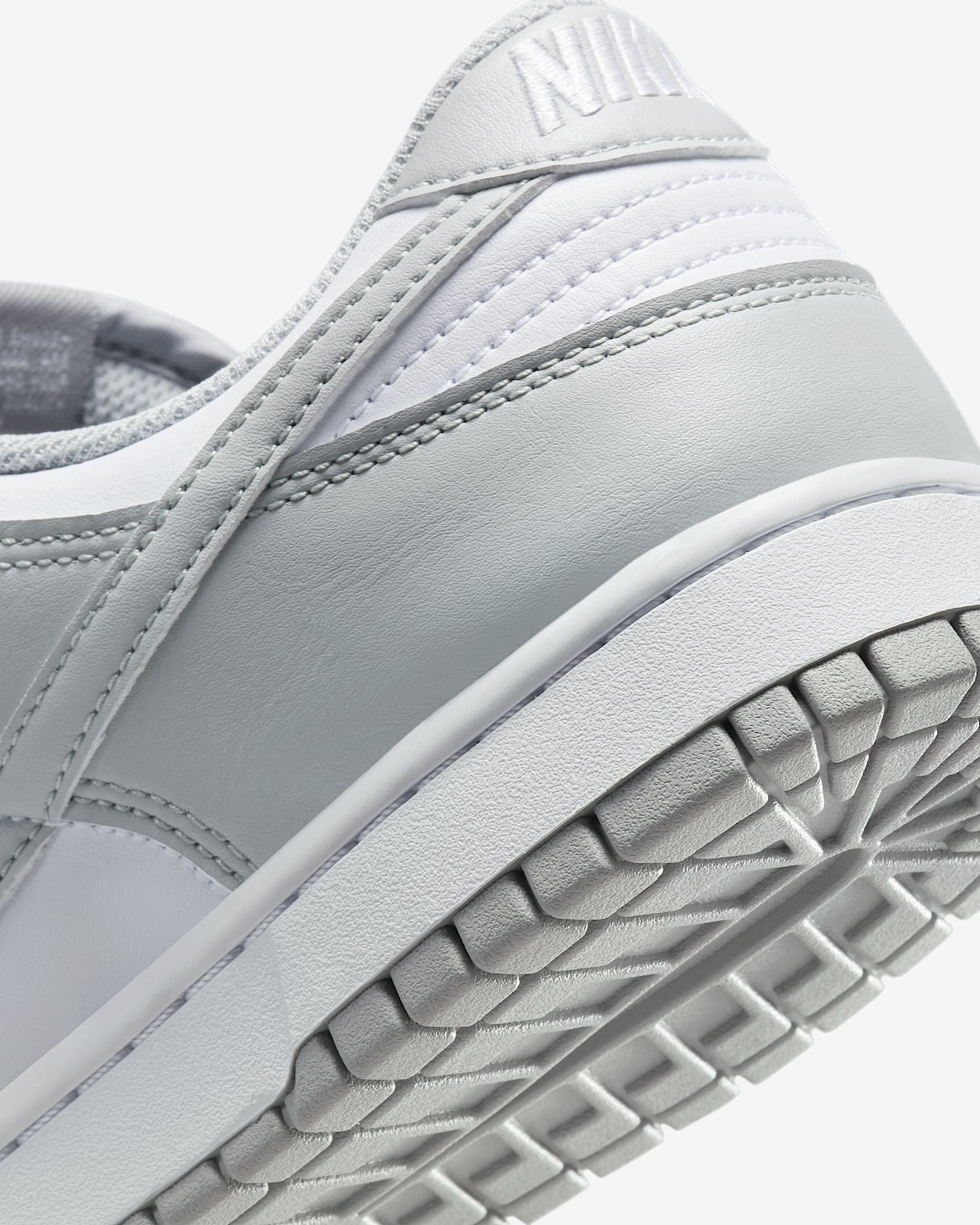Dunk Low Retro - Image 36