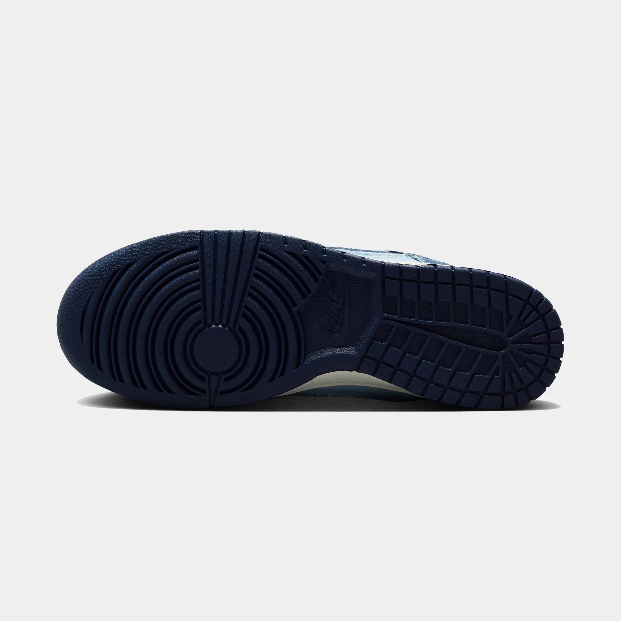 Dunk Low Retro SE - Image 10