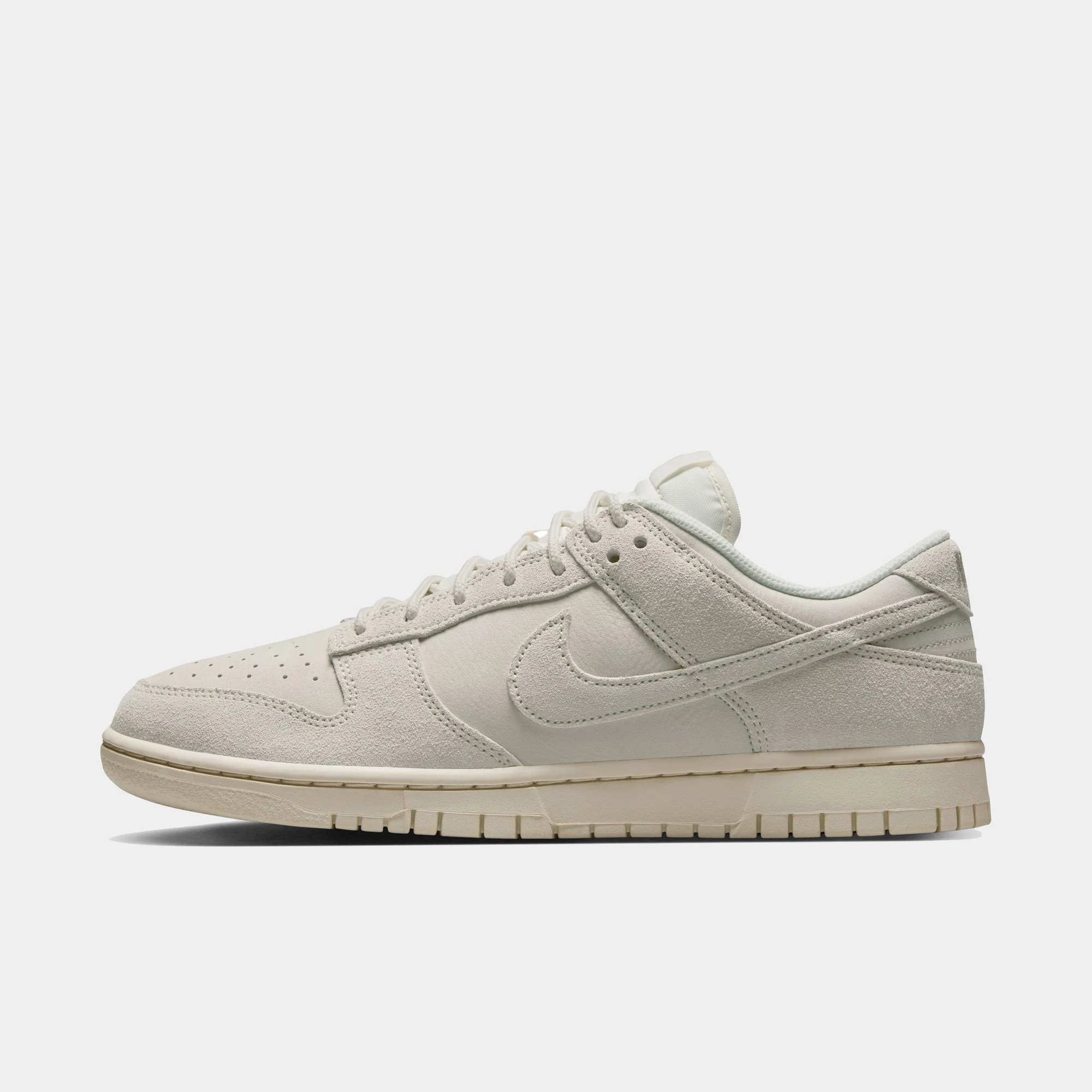 Dunk Low Retro SE - Image 30