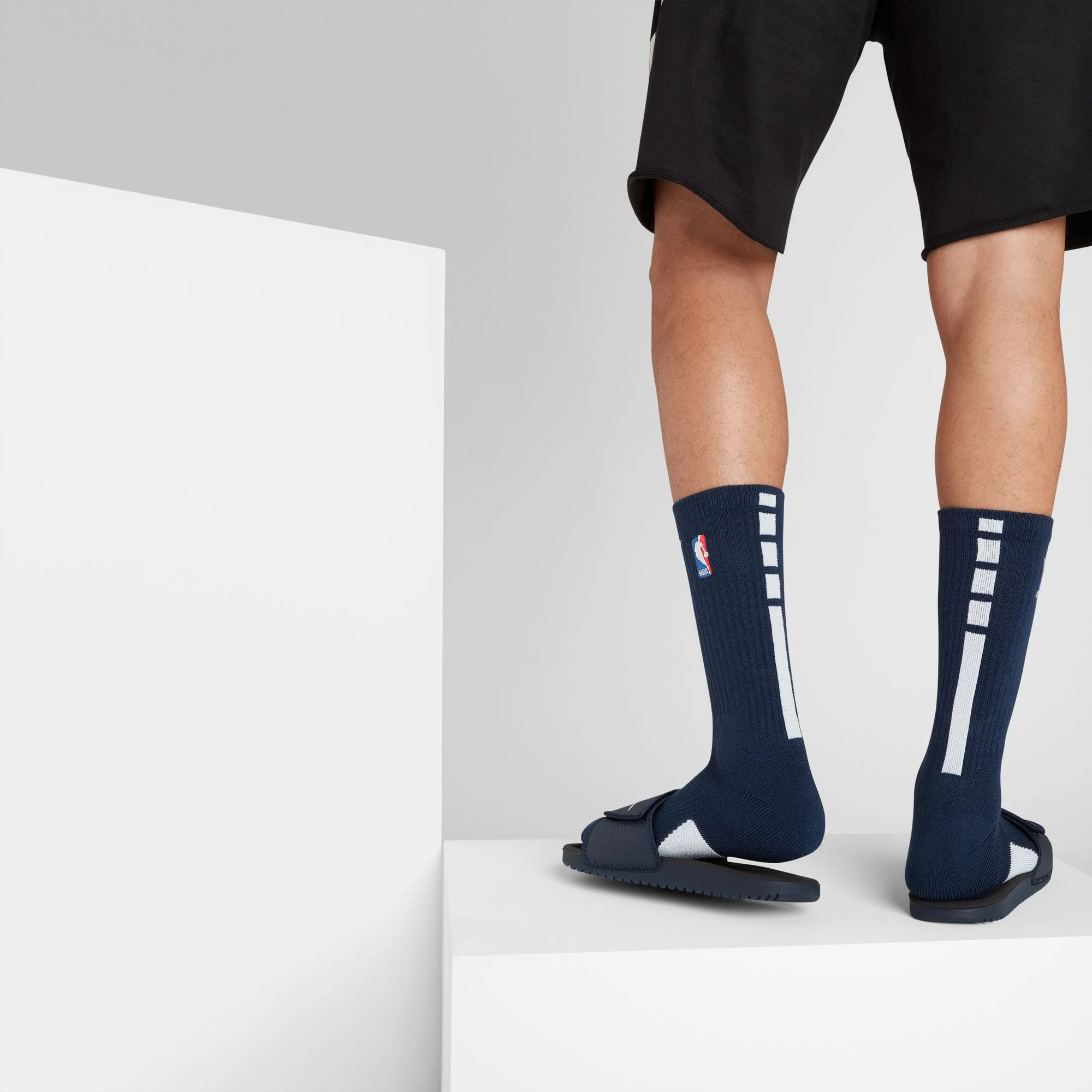 Elite Crew - Image 10