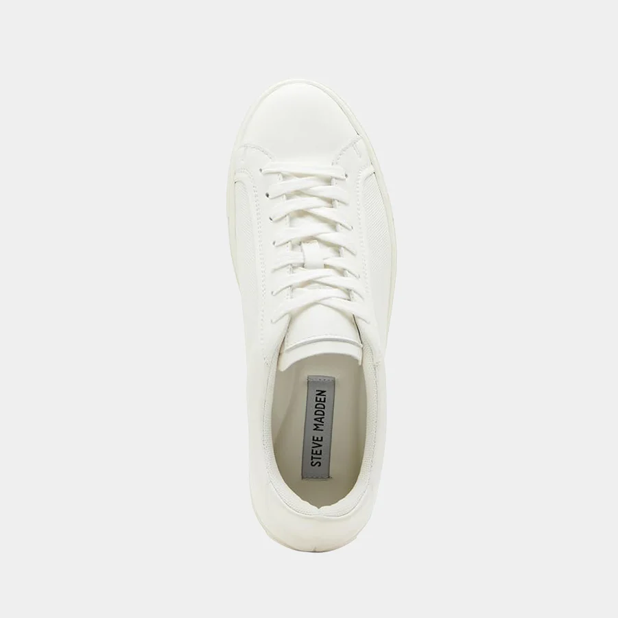 Finneas - Image 8