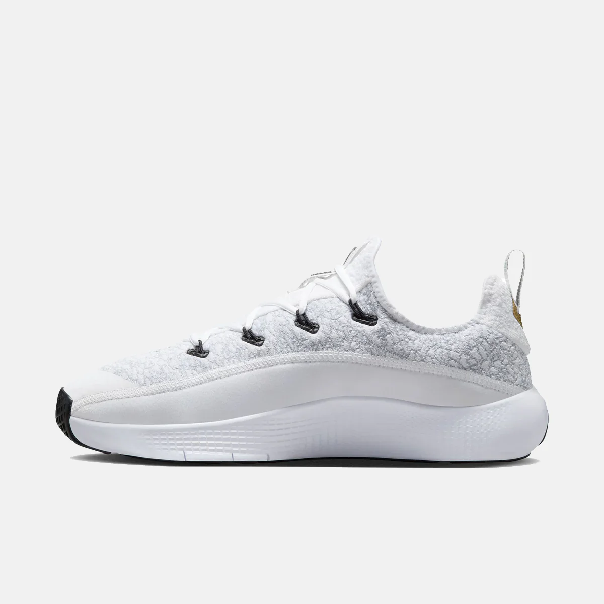 LeBron TR 1 - Image 25