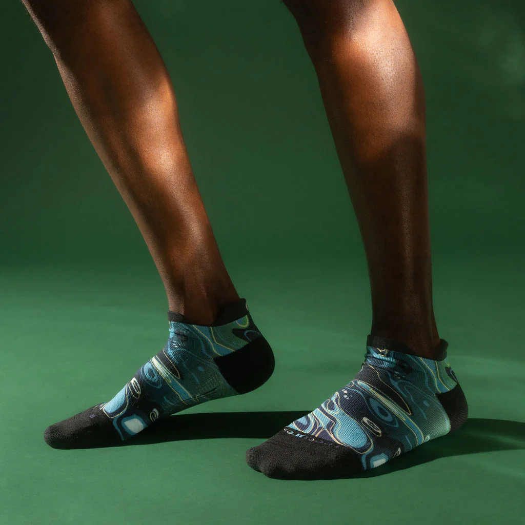 Limited Edition Elite Light Cushion No Show Tab Socks - Image 3